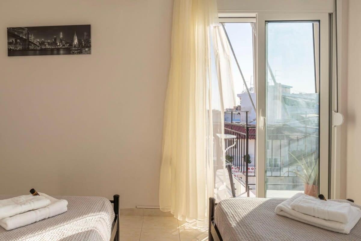 Apartamento Comfy Central Square Gem With Balcony Kalamata Exterior foto