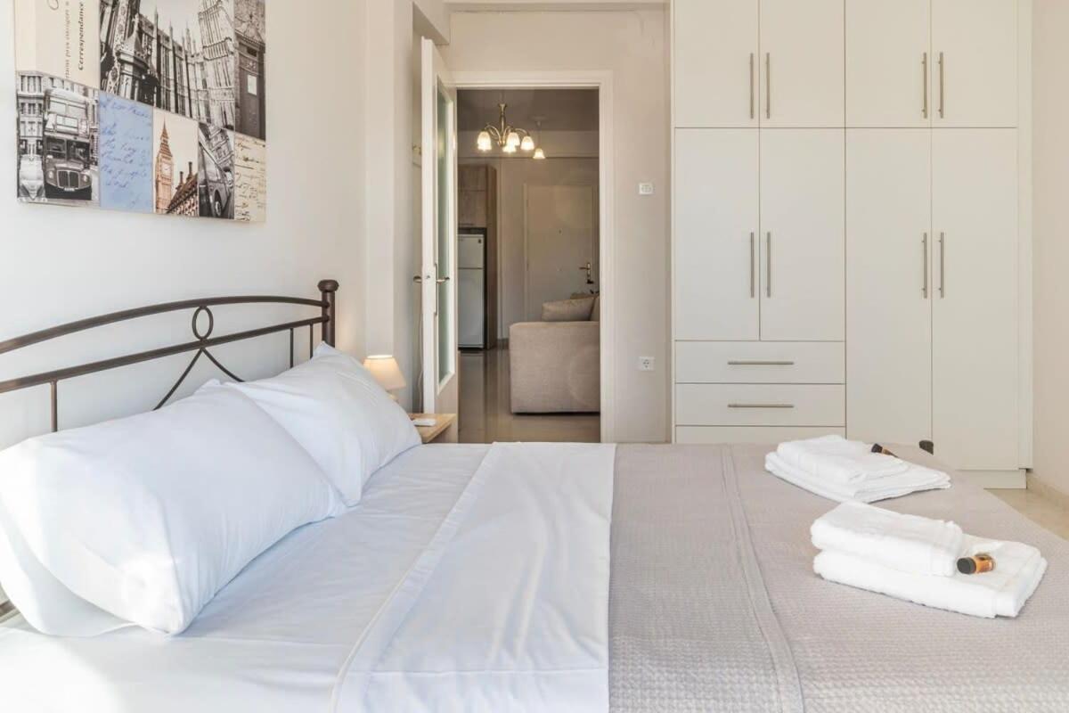 Apartamento Comfy Central Square Gem With Balcony Kalamata Exterior foto